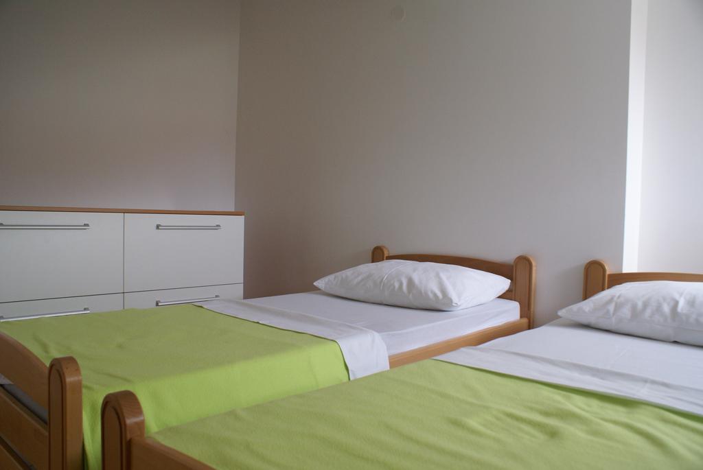 Apartments Andrea Stara Novalja Kamer foto
